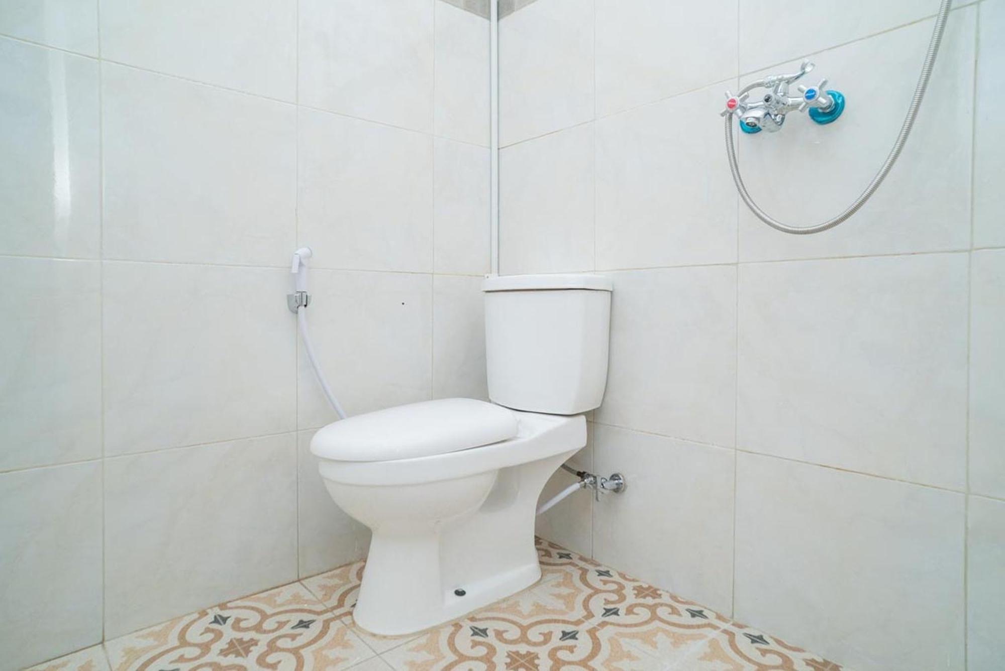 Sans Hotel Queen Batu Sumber Brantas Kamer foto